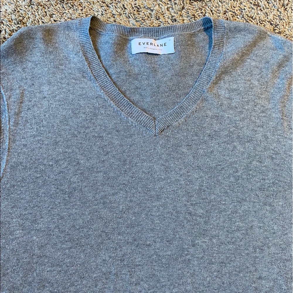 Everlane V-neck Sweater Gray XL No Flaws